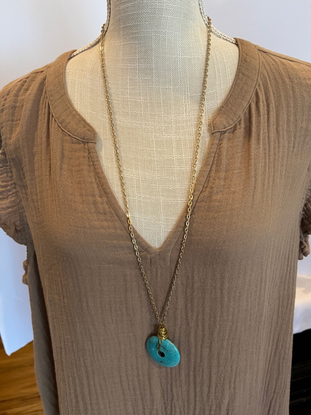 Howlite Pendant Necklace